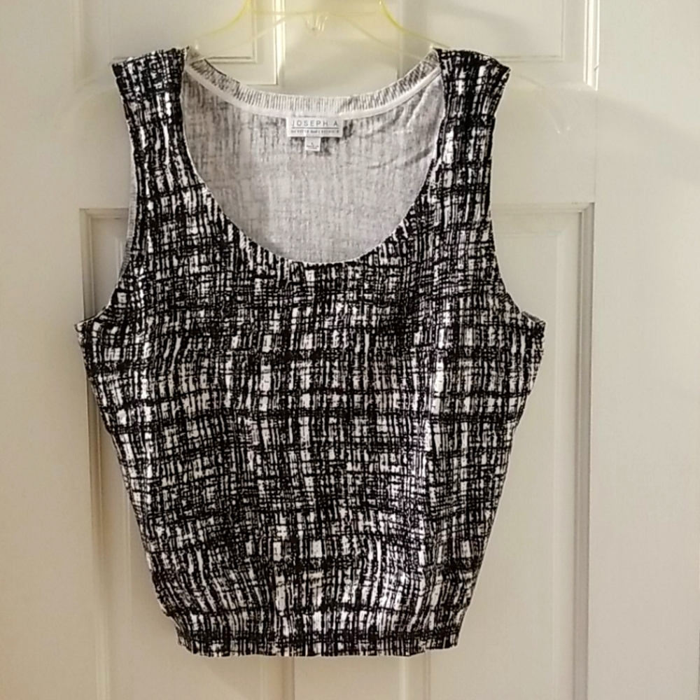 Joseph A sleeveless crop sweater